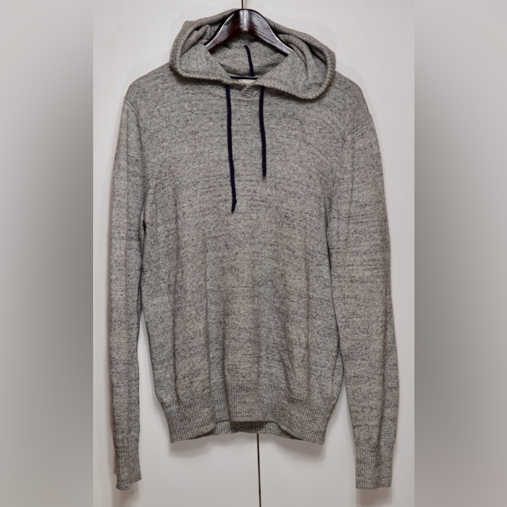 Men’s Gap Gray Hooded Sweater Size MEDIUM